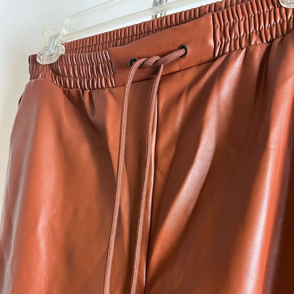 Women’s Brown Leather Joggers - Picture 4 of 4